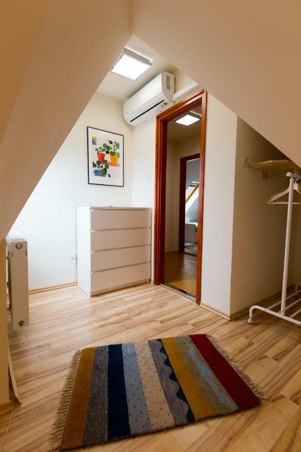 Two Towers Apartman Miskolc Eksteriør billede